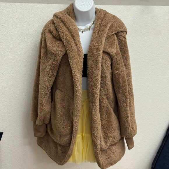 Jackets & Blazers - Super soft hooded  pullover